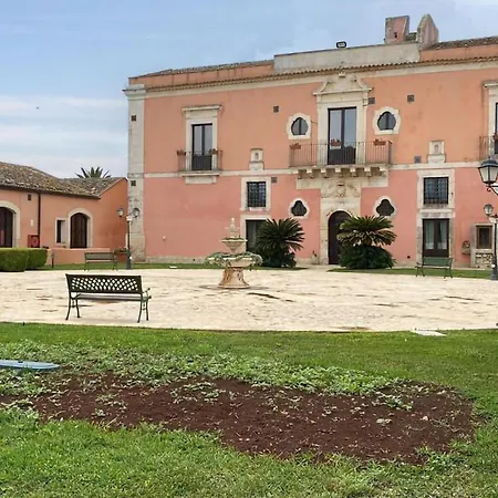 Pet Friendly In Siracusa With Wifi Apartment